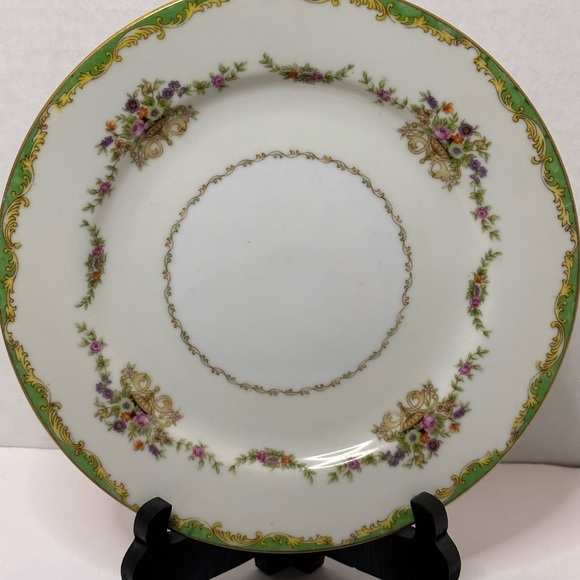 Regency Green Wentworth China Salad Dessert Bread  8 inches Plates set of 3 - Picture 2 of 5